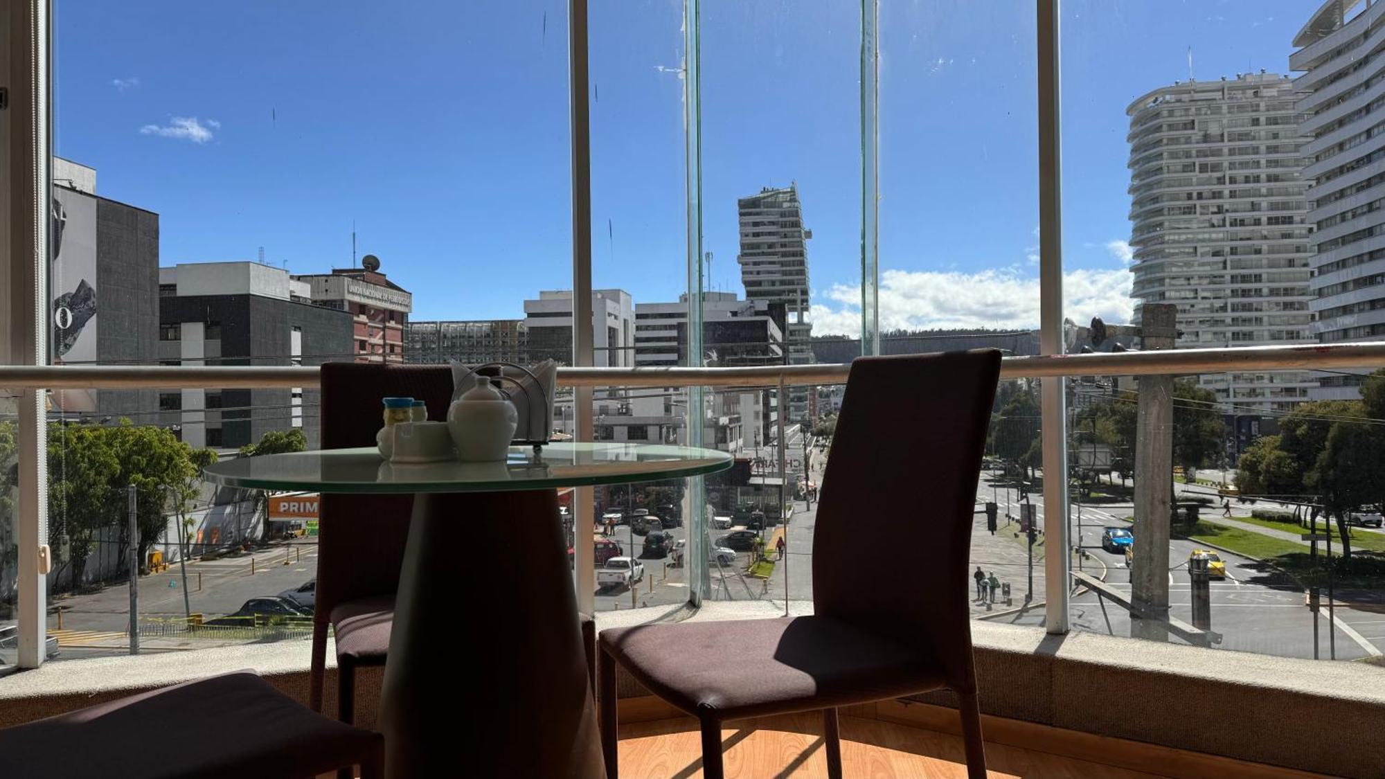 Edificio Tofino Lejlighed Quito Eksteriør billede