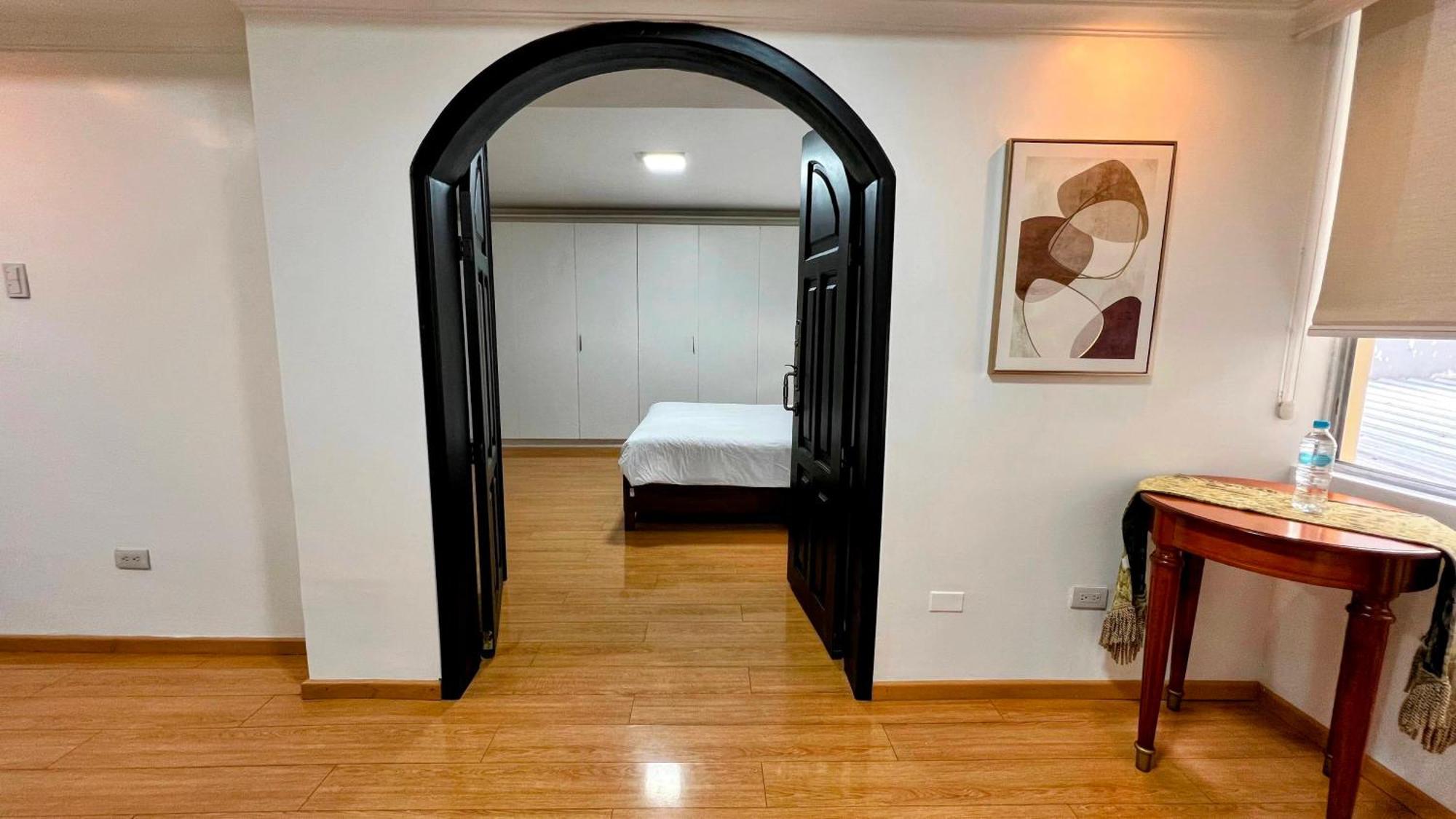 Edificio Tofino Lejlighed Quito Eksteriør billede