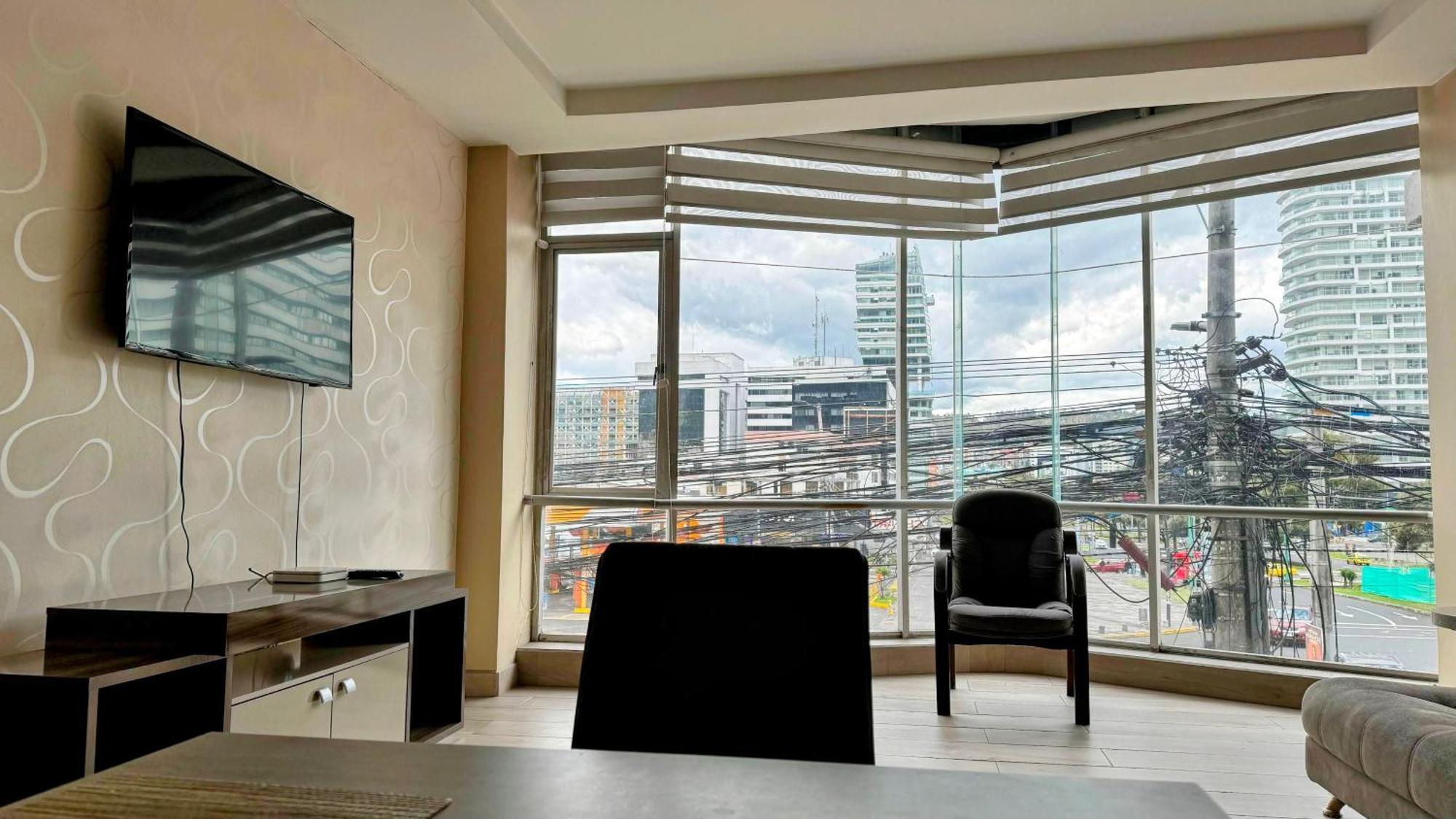 Edificio Tofino Lejlighed Quito Eksteriør billede
